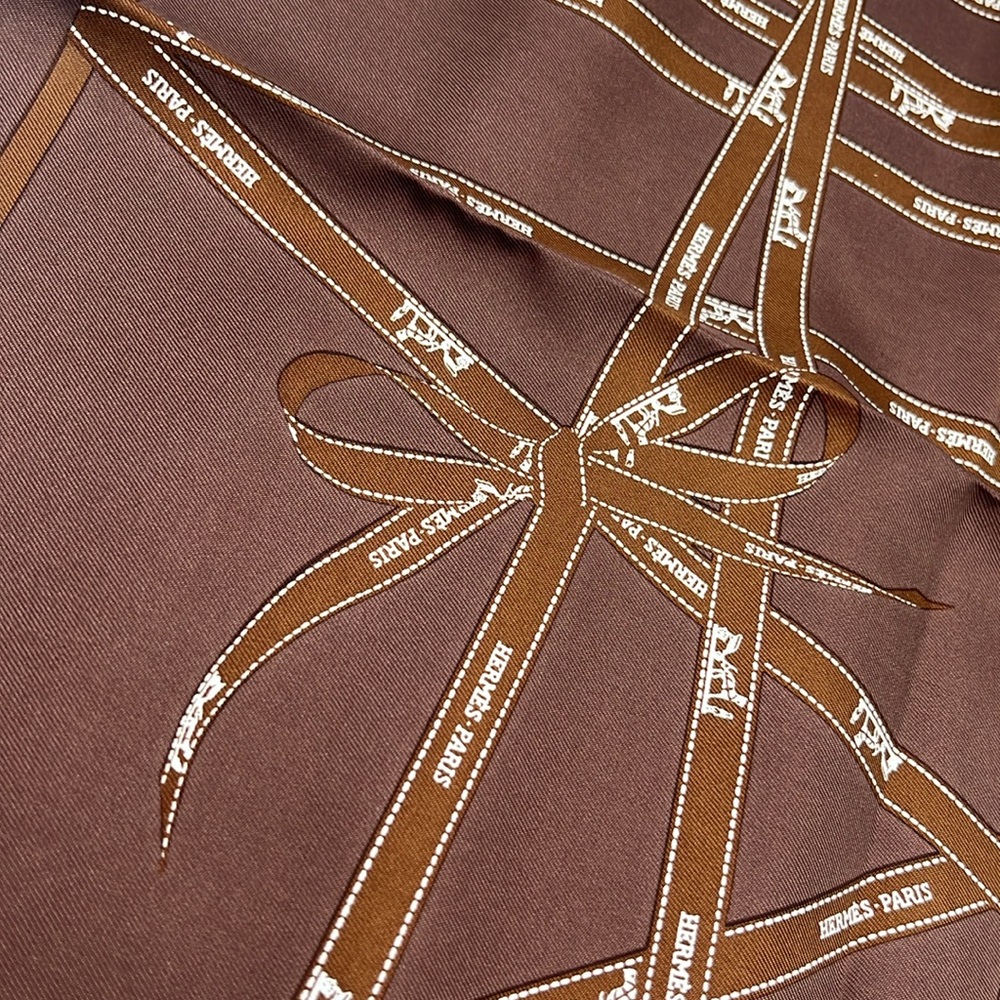 Hermes Ribbon Scarf and Box 16.5” x 16.5” - Picture 8 of 12